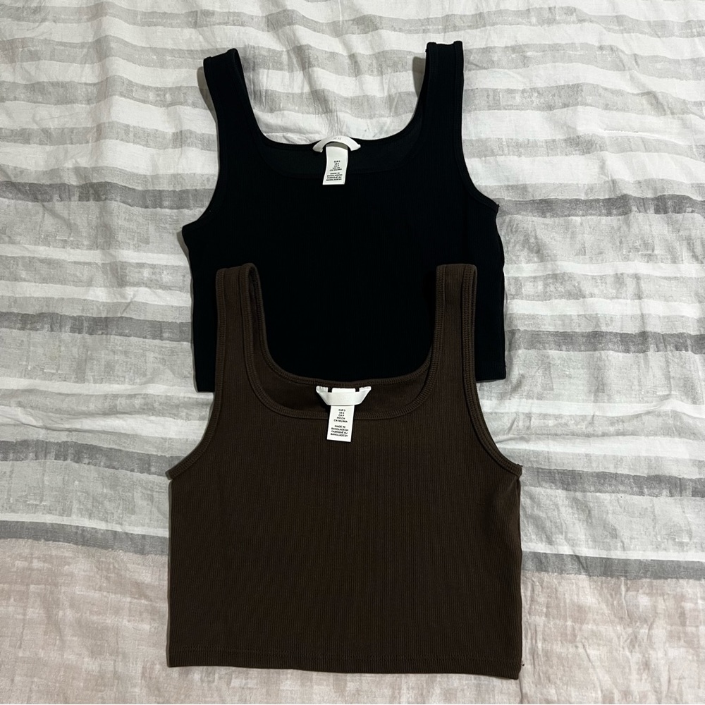 H&M Black and Brown Ribbed Cropped Tee Size Small